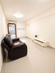 Blk 206 Jurong East View (Jurong East), HDB 3 Rooms #569392781